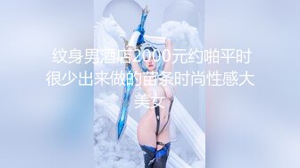 富婆穿高叉泳衣与健身教练激情啪啪