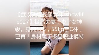 CB站~丰乳肥臀 【sury_01】开档丝袜~道具自慰~黑牛震出水~抖奶【41V】 (8)