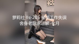  漂亮熟女人妻 光着屁屁在厨房干家务 这大肥臀看着太诱惑了受不了 上去就是一顿无套猛怼