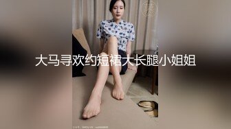 两妹子短发高颜值吃饱喝足再开干口交舔弄边后入一个妹子边舔奶头上位骑乘后入猛操