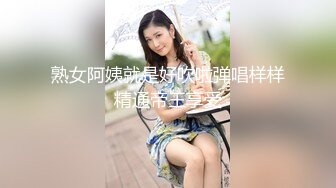 大妈被黑鬼压在身下操得不停浪叫