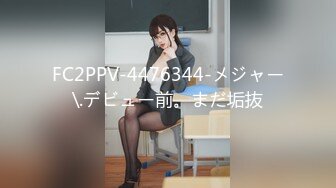 ❤️√极品高颜值女神扎着双马尾被后入猛操，伸舌头像母狗一样淫语叫床 小母狗真的太骚了！