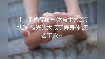 沙发上和女友